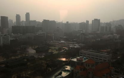Corea del Sud, lo smog avvolge la capitale Seul