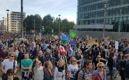 La manifestazione per il clima a Bruxelles. FOTO