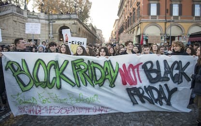 Fridays for Future, in oltre 130 piazze italiane. FOTO