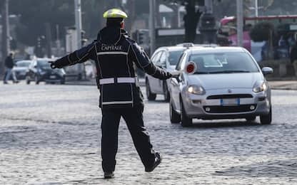 Smog a Roma, domani blocco dei veicoli a benzina fino a Euro 2