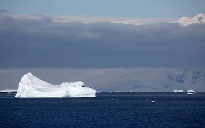 La fusione del ghiaccio marino ai poli influenza il clima dei tropici