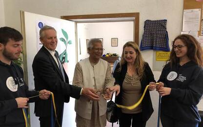 Yunus inaugura Social Business Centre