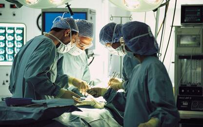 Muore 57enne per emorragia, donati organi