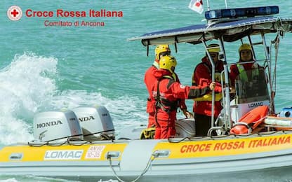 Mare, Idoambulanza Croce Rossa ad Ancona