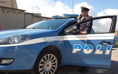 Bazar droga in casa Ancona, arresto Ps