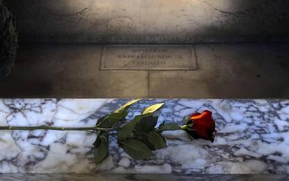 Raffaello, una rosa apre celebrazioni 500 anni morte
