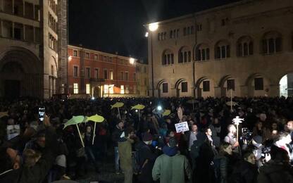 Sardine, in migliaia in piazza a Parma