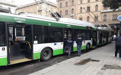 Controllore bus aggredito a Cagliari