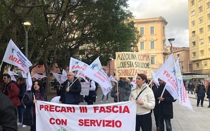 Fiaccolata docenti precari a Cagliari