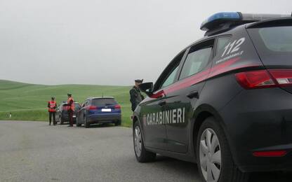 Spari nel Grossetano, un uomo è morto e un 18enne è ferito