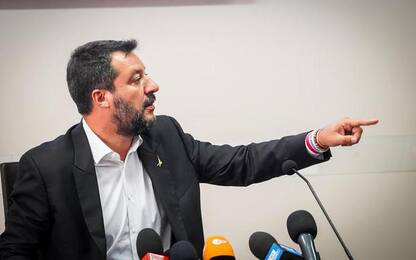 Salvini contestato da manifestanti