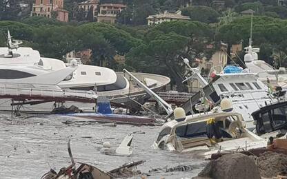 Maltempo: decine di yacht schiantati sul molo a Rapallo