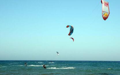Genovese muore con kite surf in Tunisia