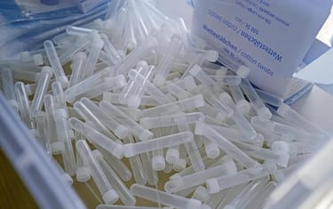 43f25d87f78183468bf0f30d127aa058