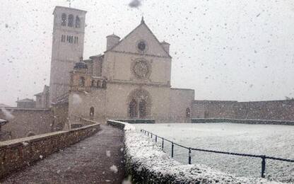 Neve su Assisi e altri centri Umbria