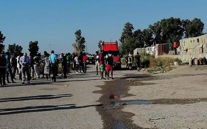 Incendio in capannone, morta migrante