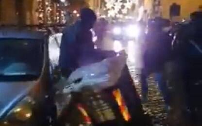 Carabiniere aggredito e insultato da ultras Lazio: video