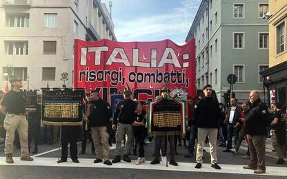 Corteo CasaPound a Trieste, su striscione "Italia risorgi"