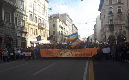 Migranti: Trieste dice 'no' al razzismo, 'prima le persone'