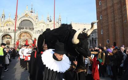 Carnevale: a San Valentino danze e baci