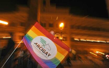 Arcigay denuncia caso di omofobia: 3 ragazzi insultati nel Siracusano