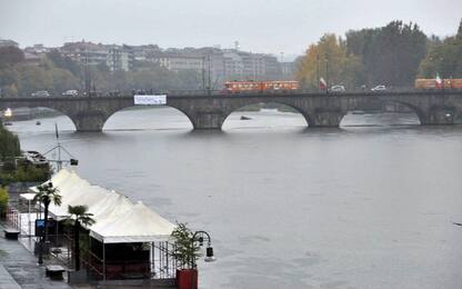 Torino, cadavere ripescato dalle acque del Po: avviate le indagini