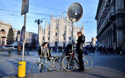 Aumentano le piste ciclabili, non gli italiani in bici