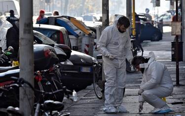 Firenze, esplode bomba davanti a una libreria. Ferito un artificiere