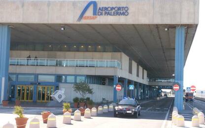Palermo, fumo da aereo in partenza: sbarco immediato dei passeggeri