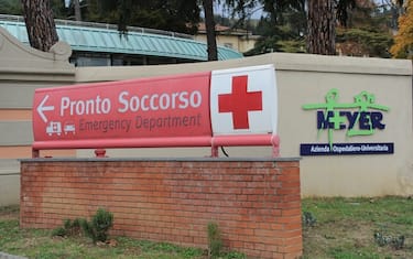 Coronavirus, 14enne ricoverata al Meyer Firenze per complicanze Covid