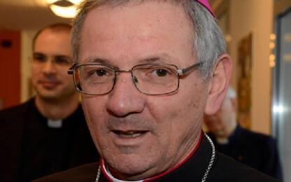 Orge in canonica, il vescovo di Padova: "Sospendere don Contin"