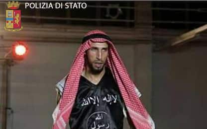 Lecco, espulsa moglie del 'pugile dell'Isis' condannato per terrorismo
