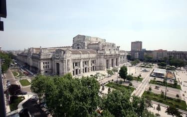 piazza_duca_d_aosta_milano