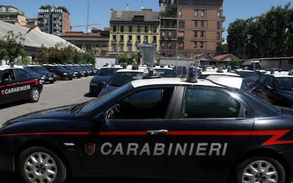 Napoli, litiga con la ex e minaccia di incendiarle la casa: arrestato