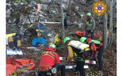 Rieti, speleologa ferita in una grotta: salvata dal Soccorso Alpino