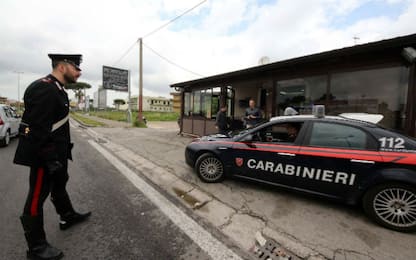 Giugliano in Campania, 8 rapine in 3 mesi a due benzinai: arrestati