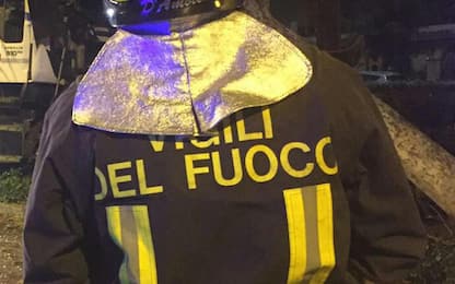 Benevento, incendi in due depositi in contrada Pantano: danni ingenti