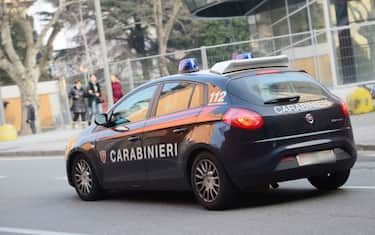 carabinieri_auto_lapresse