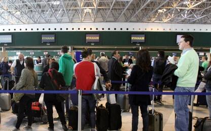 Malpensa, protesta degli addetti ai bagagli blocca check-in Ryanair
