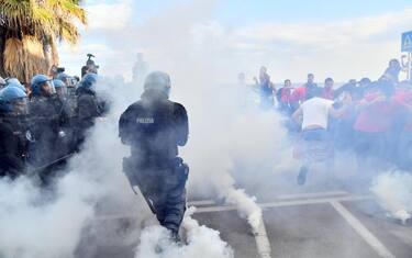 G7 di Taormina, scontri al corteo degli antagonisti