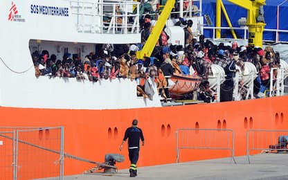 Immigrazione, 1700 persone sbarcano sulle coste siciliane: 9 vittime
