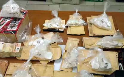 Cocaina in presepi e caramelle, 14 arresti nel Nord Italia