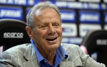 Calcio, Palermo ceduto per 10 euro: l'addio di Zamparini