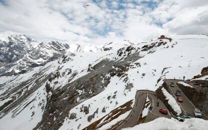 Ghiacciaio dello Stelvio, chiusi gli impianti di risalita per il caldo