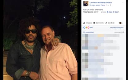 Clemente Mastella e Lenny Kravitz, la foto sui social diventa virale