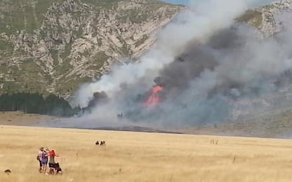 Incendio sul Gran Sasso, di nuovo fiamme nell’area sopra Rigopiano