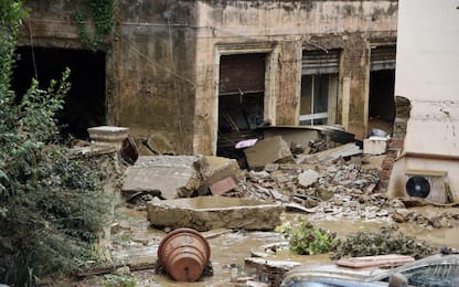 Alluvione Livorno, il racconto del vicino che ha salvato la bambina