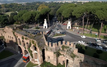 porta_pinciana_mura_aureliane_villa_borghese_fotogramma
