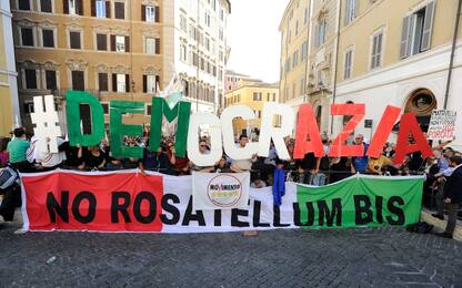 Rosatellum bis, la protesta del M5S a Montecitorio