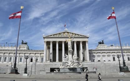 Elezioni Austria, urne aperte per eleggere Camera bassa e Cancelliere